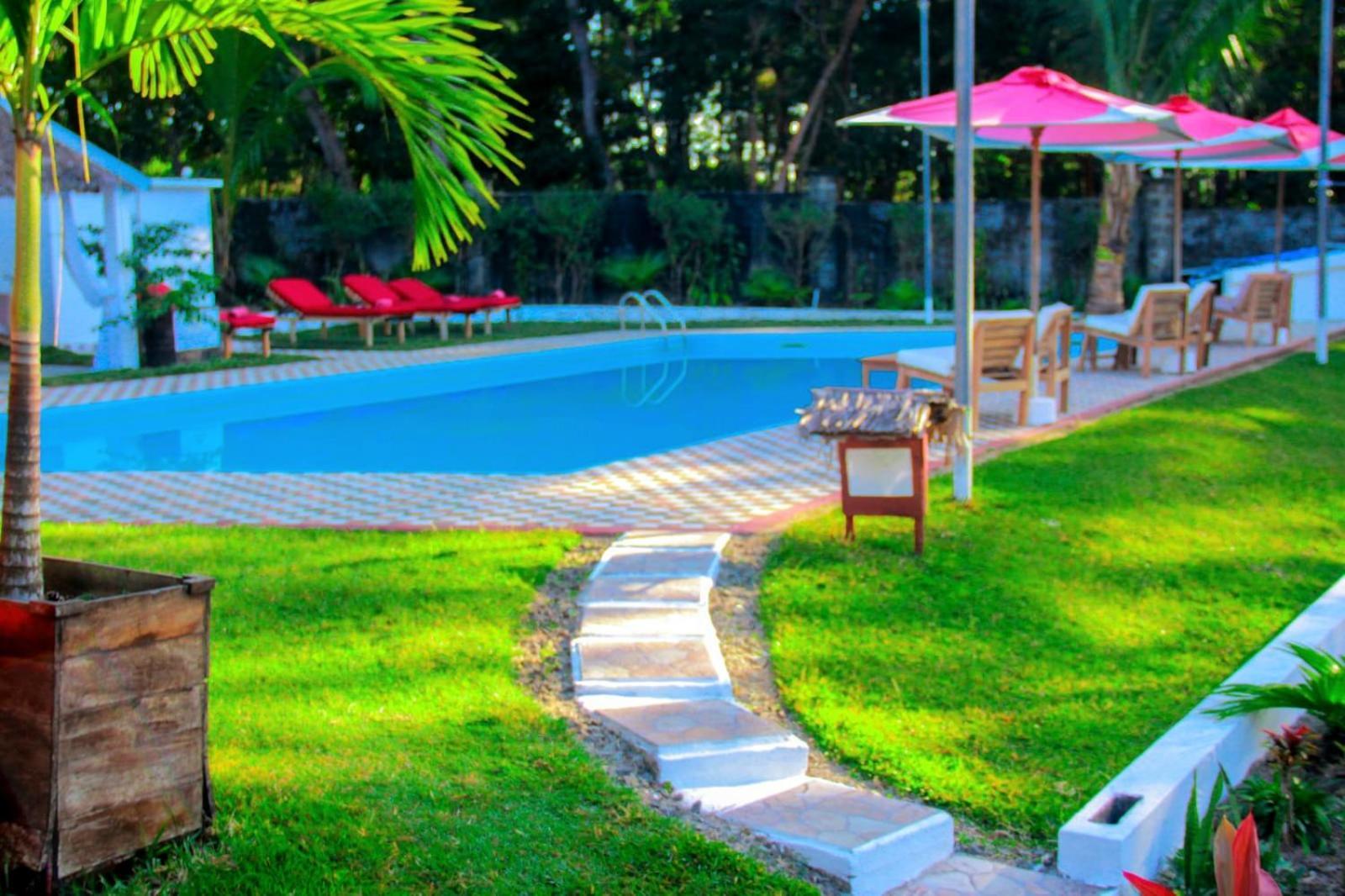 The Sanctuary Lodge Foulpointe Bagian luar foto
