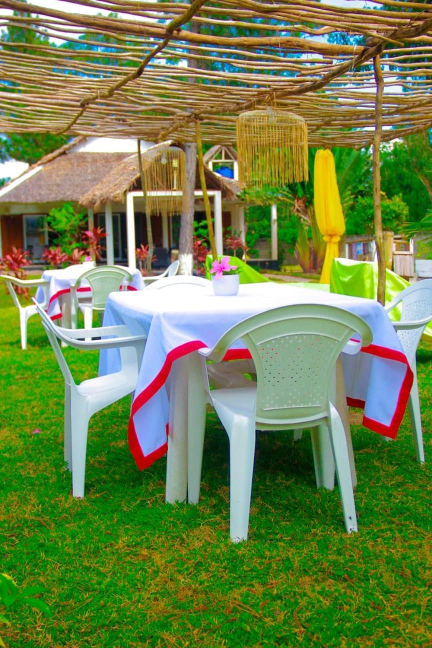 The Sanctuary Lodge Foulpointe Bagian luar foto