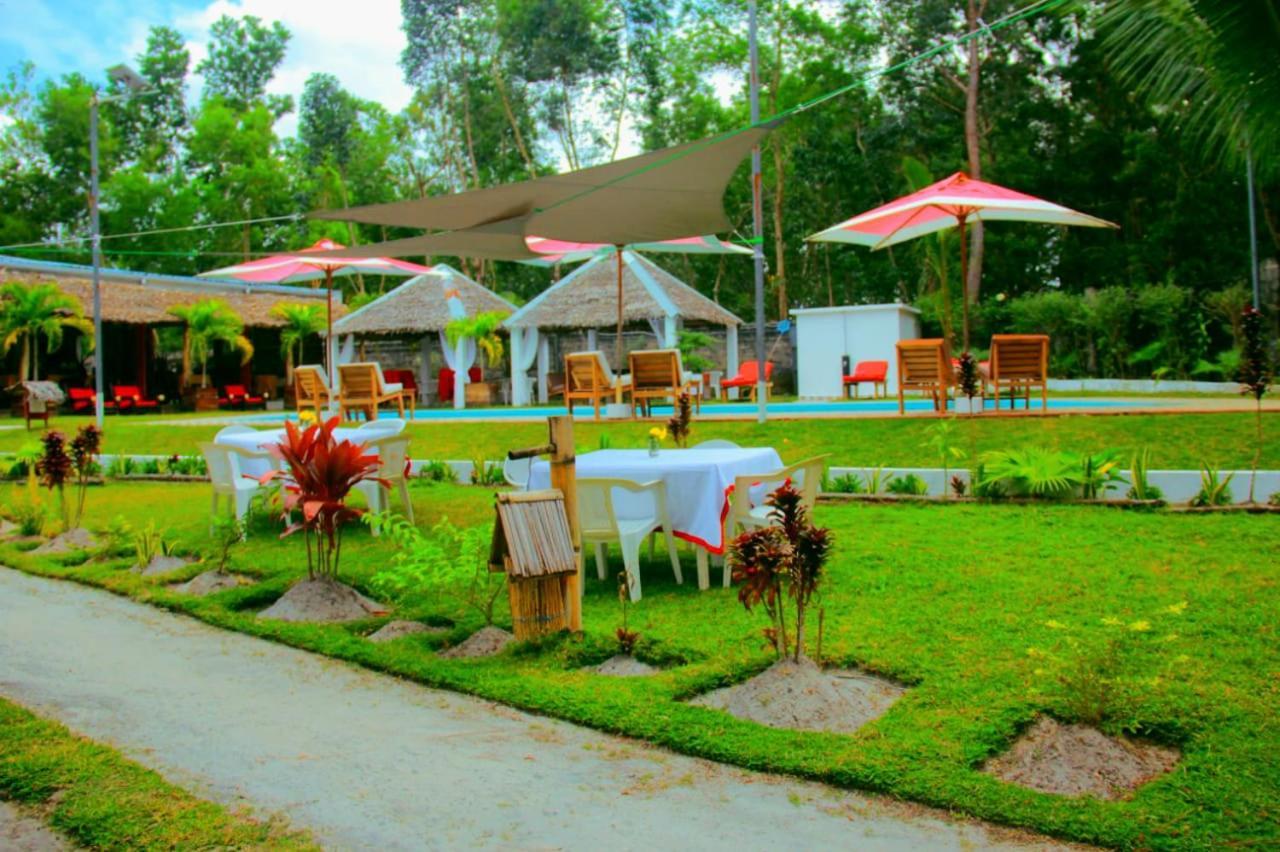 The Sanctuary Lodge Foulpointe Bagian luar foto