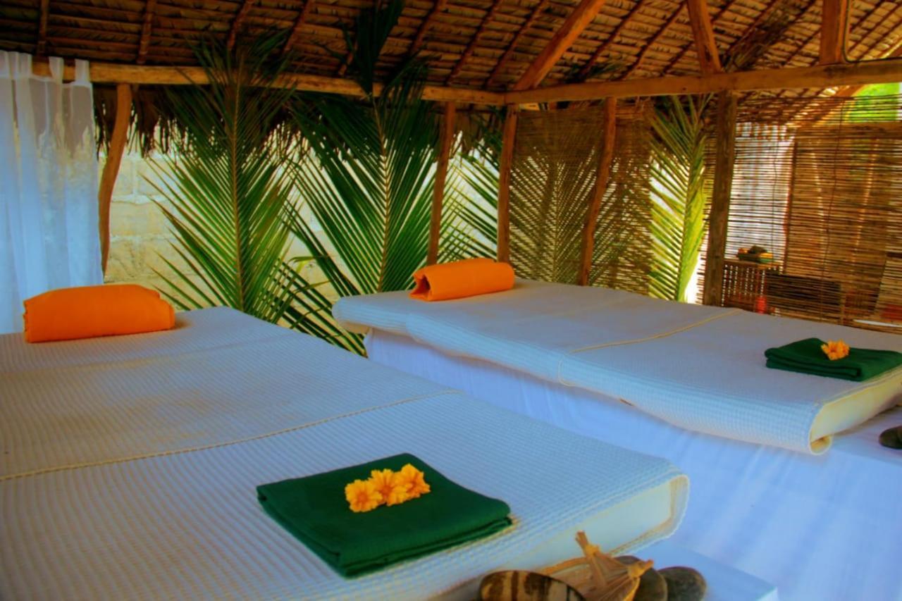 The Sanctuary Lodge Foulpointe Bagian luar foto