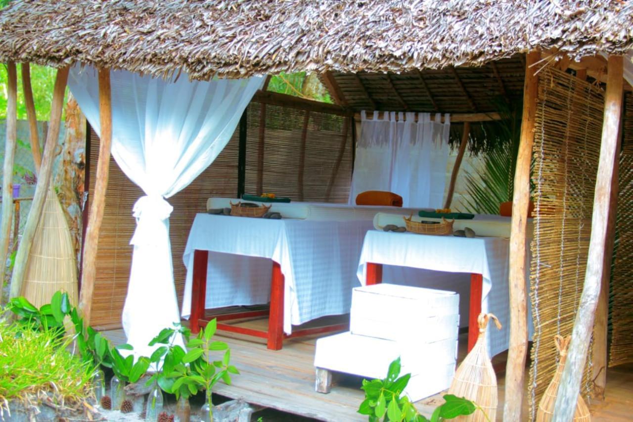 The Sanctuary Lodge Foulpointe Bagian luar foto